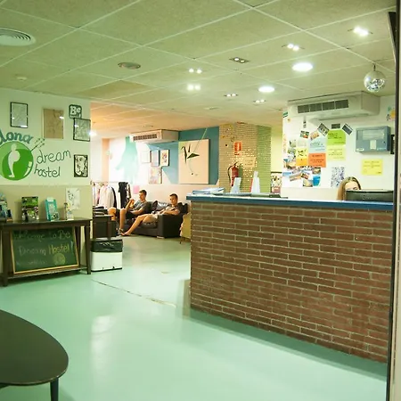 Hostel Be Dream Μπαδαλόνα