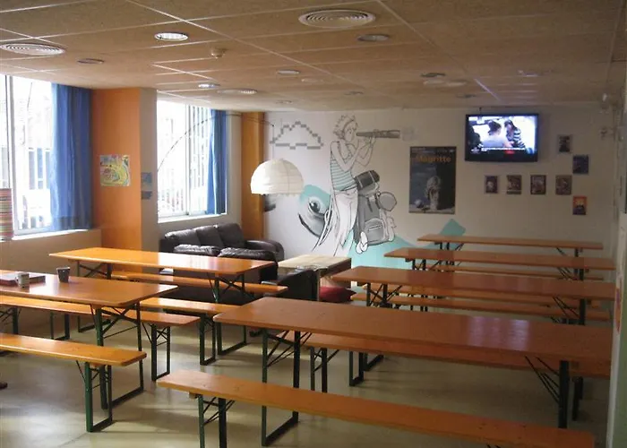 Be Dream Hostel