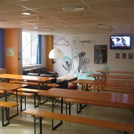 Be Dream Hostel